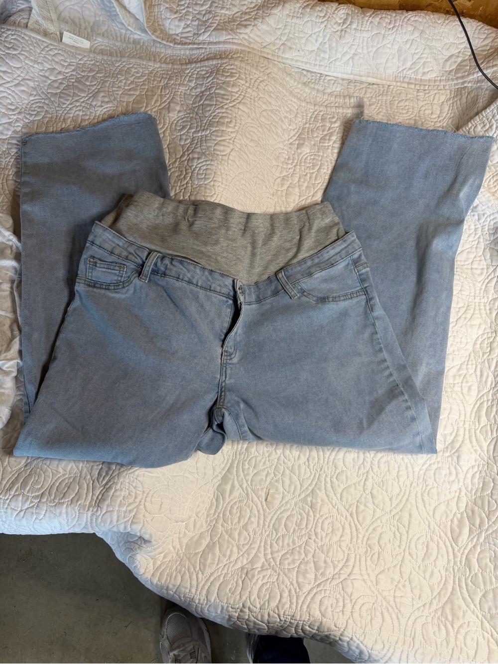 SHEIN Light Blue Straight Leg Maternity Jeans with Gray Stretch Waistband bundle